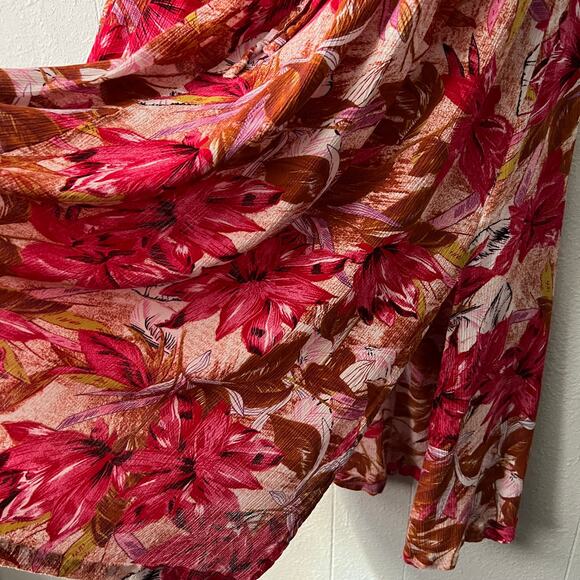 Floral Maxi Dress in Red and Pink - Picture 11 of 14